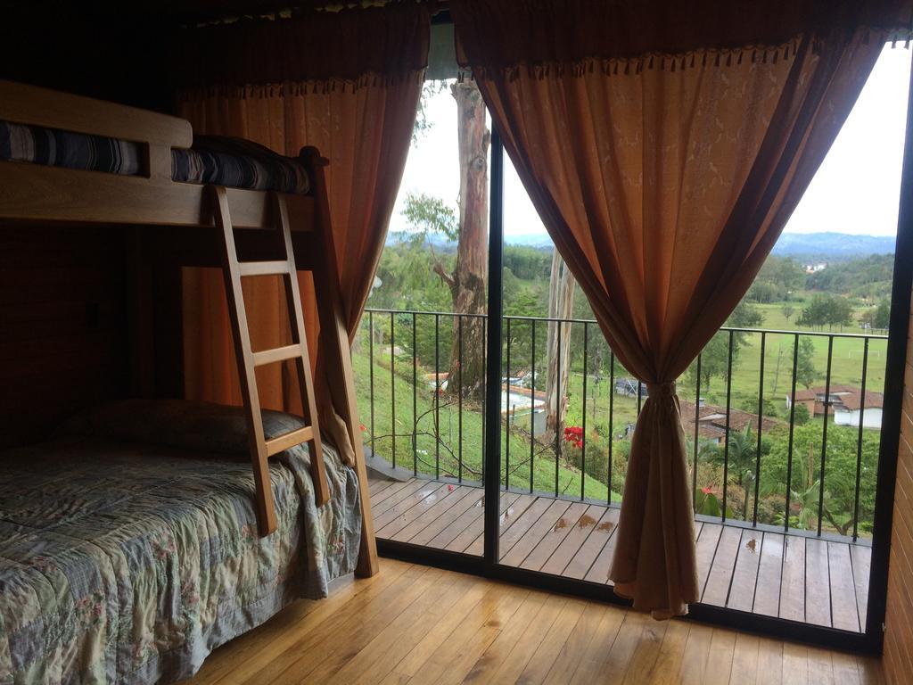 Cabanas El Retorno Guatapé Екстериор снимка