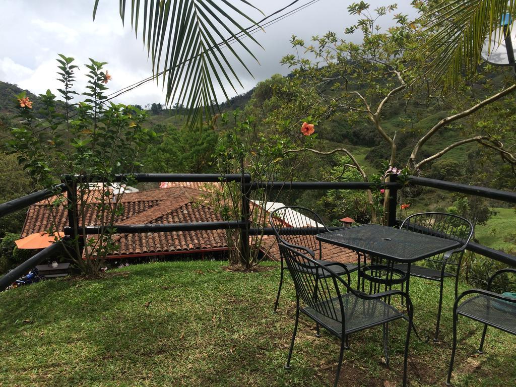 Cabanas El Retorno Guatapé Екстериор снимка