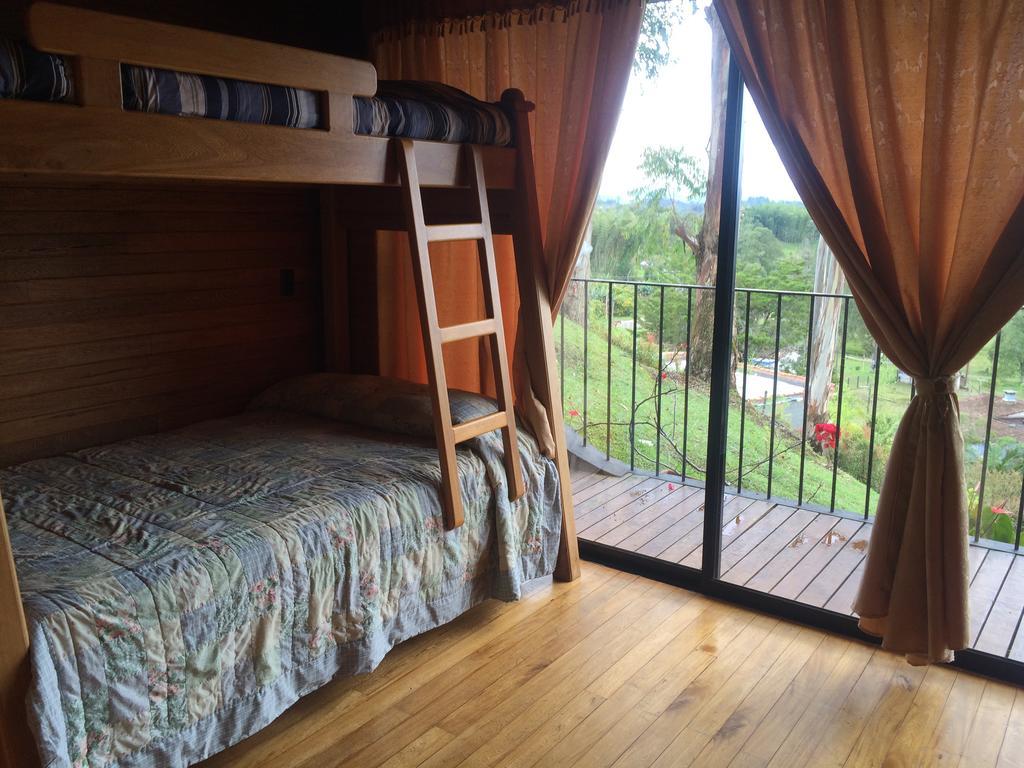 Cabanas El Retorno Guatapé Екстериор снимка